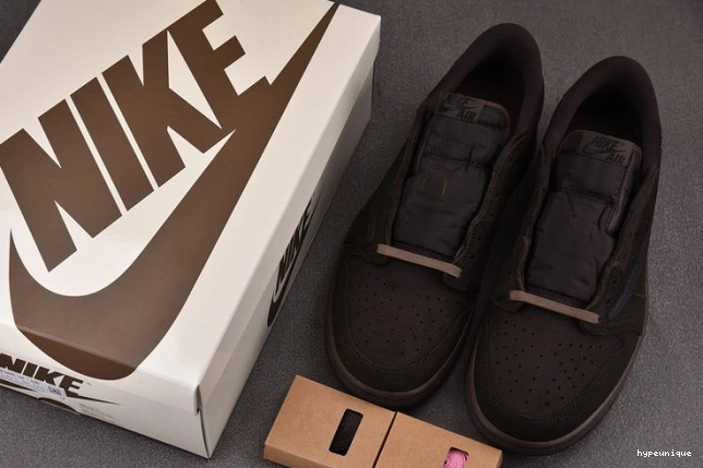 HYPE Low Travis OG 1 x Scott Jordan DM7866-202 Air Velvet Brown 0727